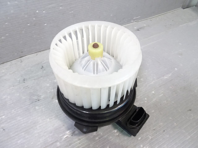 ハイゼット LE-S200P ヒーターブロアモーター 88550-97501 平成19年 AT 2WD 1kurudepa拍卖