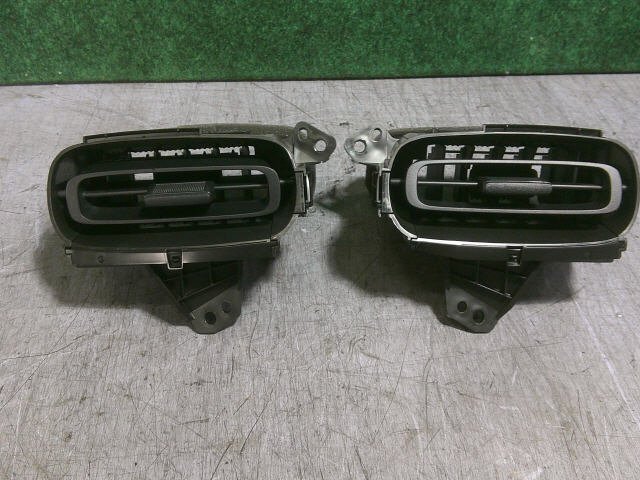 2kurudepa R5年 アクア 6AA-MXPK11 フキダシグチサユウセット 9243拍卖