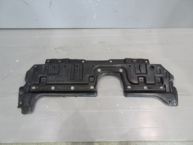 ヴェルファイア DBA-AGH30W エンジンアンダーカバー 前期 アルファード 1kurudepa拍卖