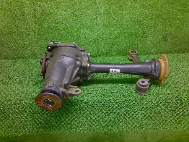 4kurudepa R1年 ハイエース QDF-GDH206V フロント デフ 41110-26671 5型 スーパーGL 4WD拍卖