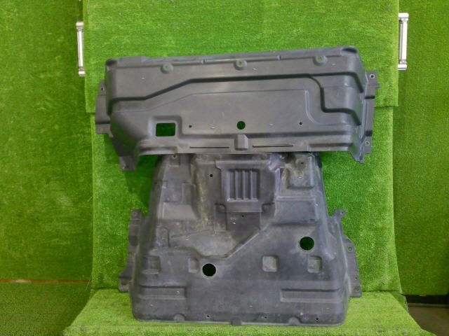 4kurudepa H24年 NV350キャラバン LDF-VW6E26 エンジンアンダーカバー アンダーカバー(センター・リア) VW2E26 E26拍卖