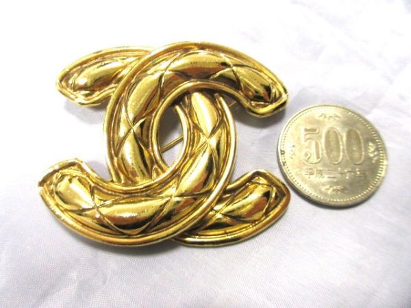 CHANEL デカココ CC マトラッセ ブローチ ヴィンテージ ゴールドカラー 幅 6cm 1485拍卖