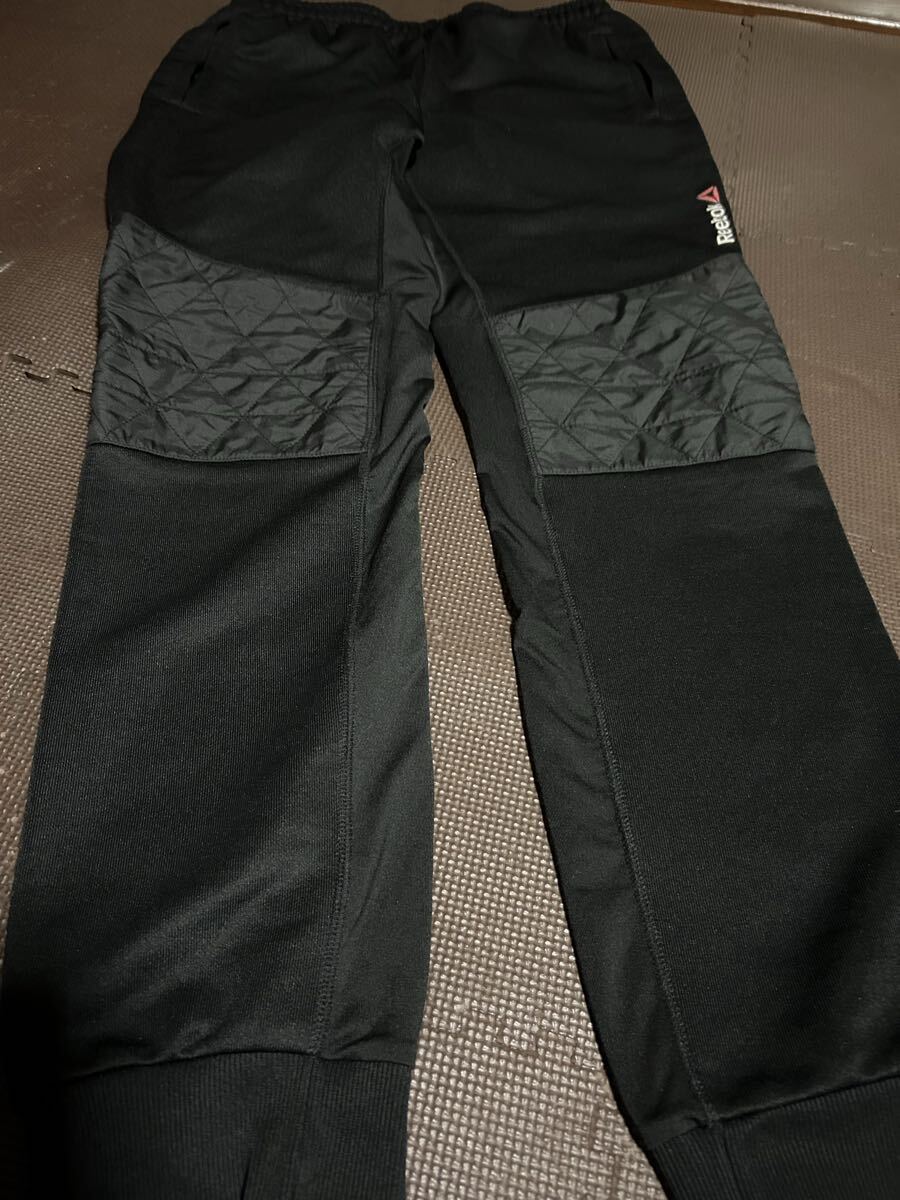 美品reebok黒、ロゴ白、赤、バックロゴグレー膝キルティング、ストレッチパンツ サイズM拍卖