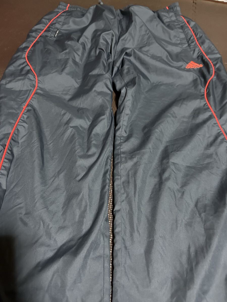 美品adidasグレー、ロゴ赤(刺繍)ライン赤ストレッチパンツ サイズXO拍卖