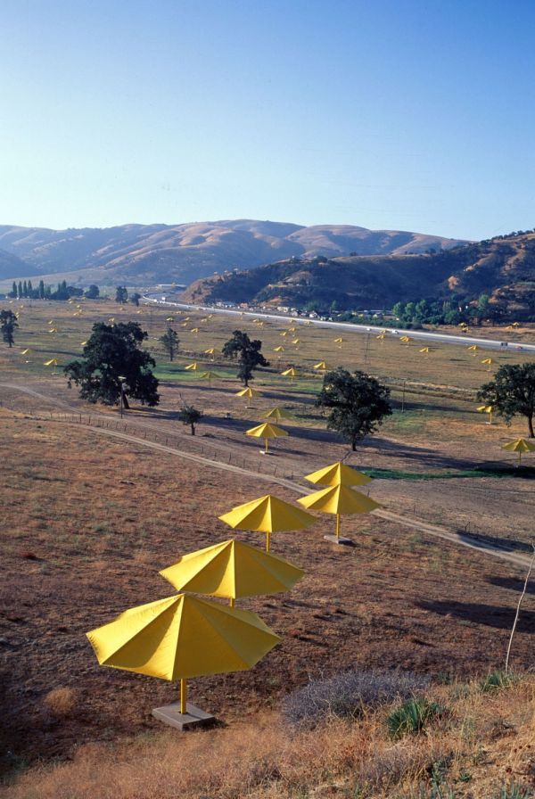 クリスト 「アンブレラ」 カラースライド 4枚 (3) Christo The Umbrellas クリスト・アンド・ジャンヌ=クロード拍卖