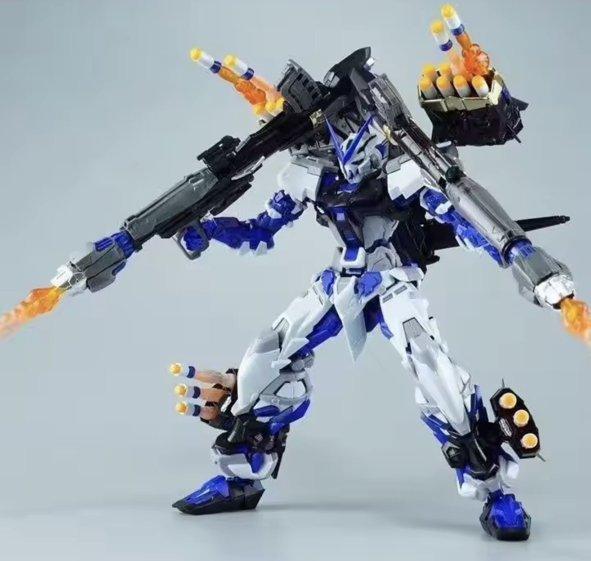海外製 メタルビルド 仕様 プラモデル ガンダムアストレイブルーフレーム フル・ウェポン装備 組立必須拍卖