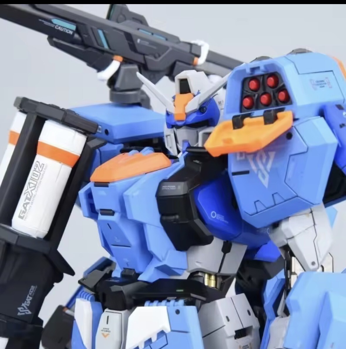 海外製 1/72 合金製完成品 デュエルガンダムアサルトシュラウド拍卖