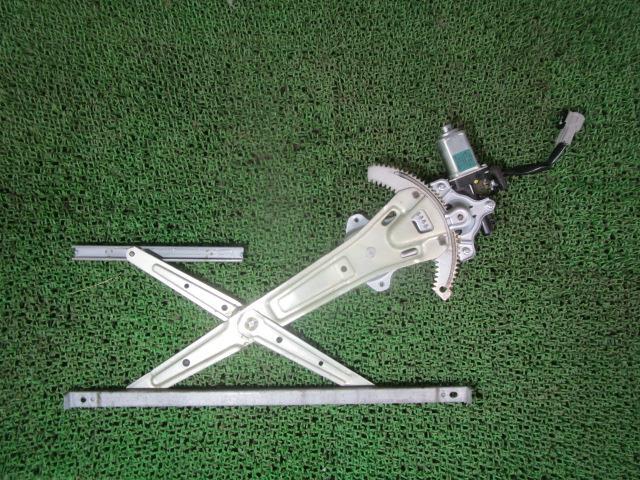 エルグランド CBA-ME51 右フロントドア パワーウィンドモーター レギュレータモーター 80730-WL001 /50531拍卖