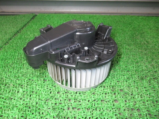 ヴェルファイア DBA-ANH20W ブロアモーター ヒーターモーター 87103-33100 /50576拍卖