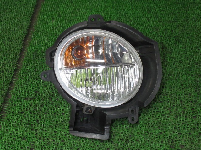 コペン LA-L880K 右フォグランプ 81030-97202-000 スタンレー P2390R /50661拍卖