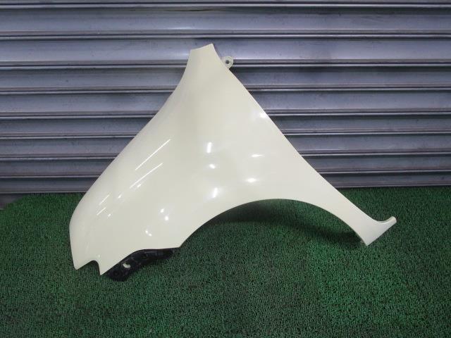 シエンタ DBA-NCP81G 左Fフェンダー 53812-52260 50506拍卖