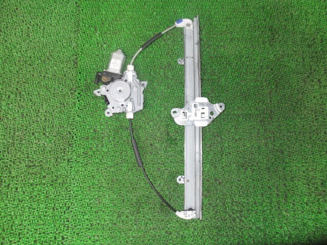 ノート DBA-E11 左フロントドア パワーウィンドモーター レギュレータモーター 80731-8991A /50699拍卖
