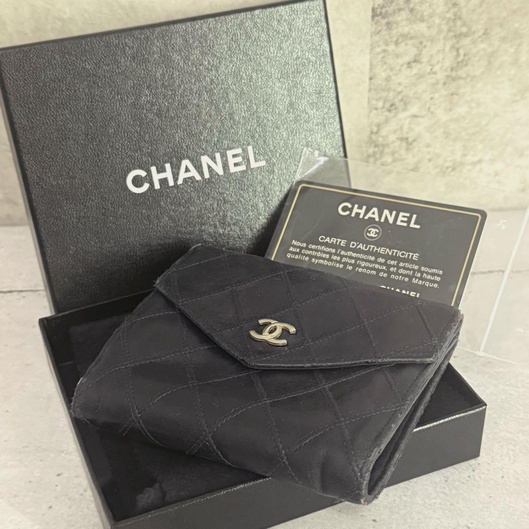 CHANEL 二つ折り財布 ネイビー キルティング拍卖