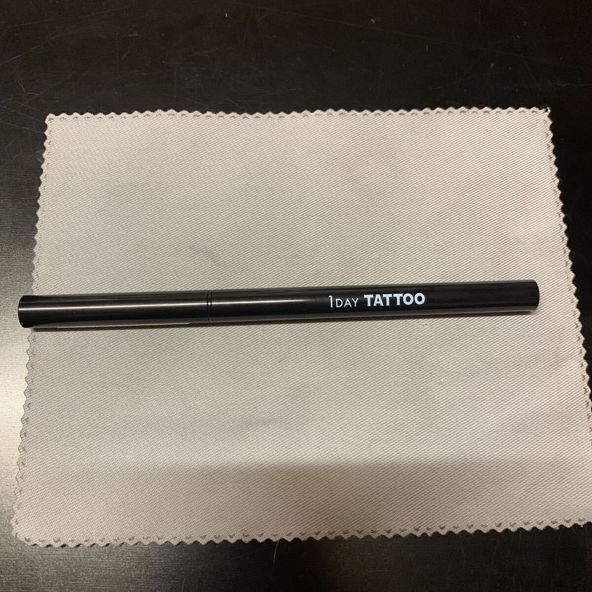 K-パレット 1DAY TATTOO ペンシルアイライナー 01拍卖