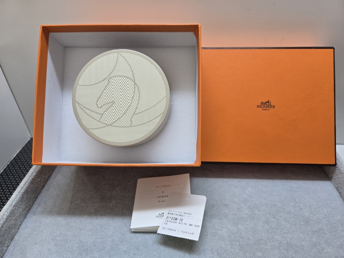 T★未使用品 美品 1円スタート★ HERMES エルメス ジュエリーボックス ラッカーウッド 9.5㎝×5.5㎝拍卖