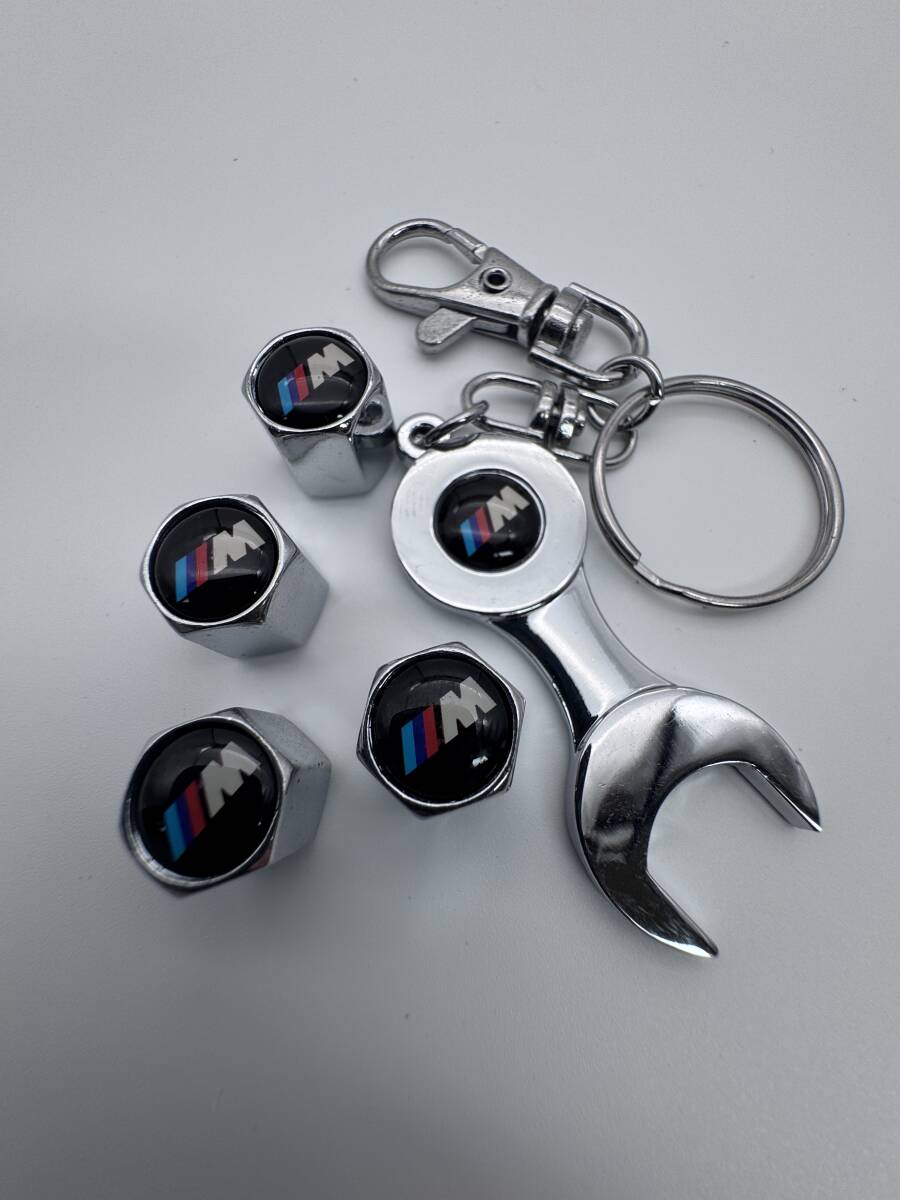 ゆうパケット送料込み BMW ///M エアバルブキャップ1台分 4個セット ロゴ付き 拍卖