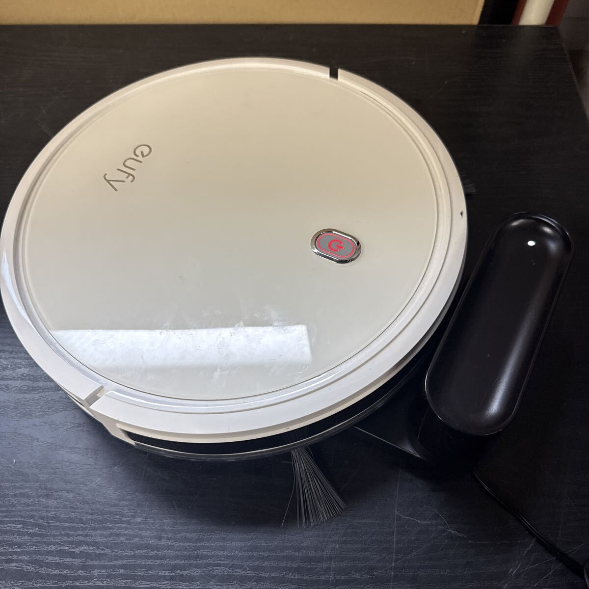 UTT612 Anker RoboVac 11S Eufy ホワイト ロボット掃除機 お掃除ロボット アンカー T2108 ユーフィ 通電のみ確認 現状品 ジャンク扱い拍卖