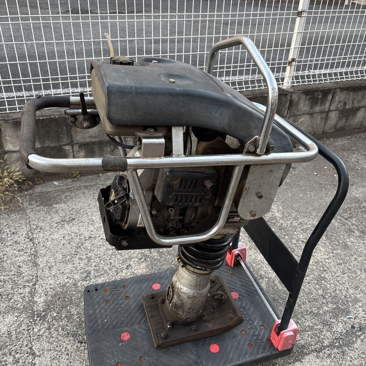 UTN799 【直接引取限定】明和製作所 メイワ タンピングランマー 転圧機 RTX55D ガソリン 建設機械 道路舗装 エンジン始動確認済み拍卖