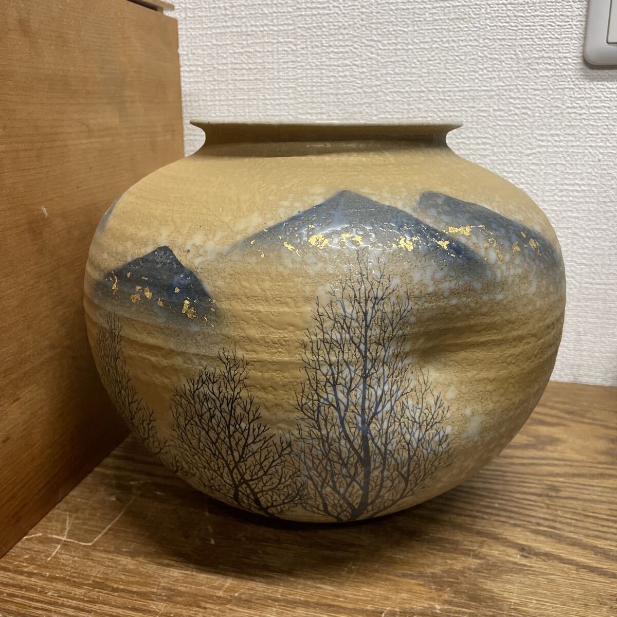 UTT663 九谷錦山 大壺 花入 共箱 花器 花瓶 壺 陶器 九谷焼 置物 インテリア拍卖