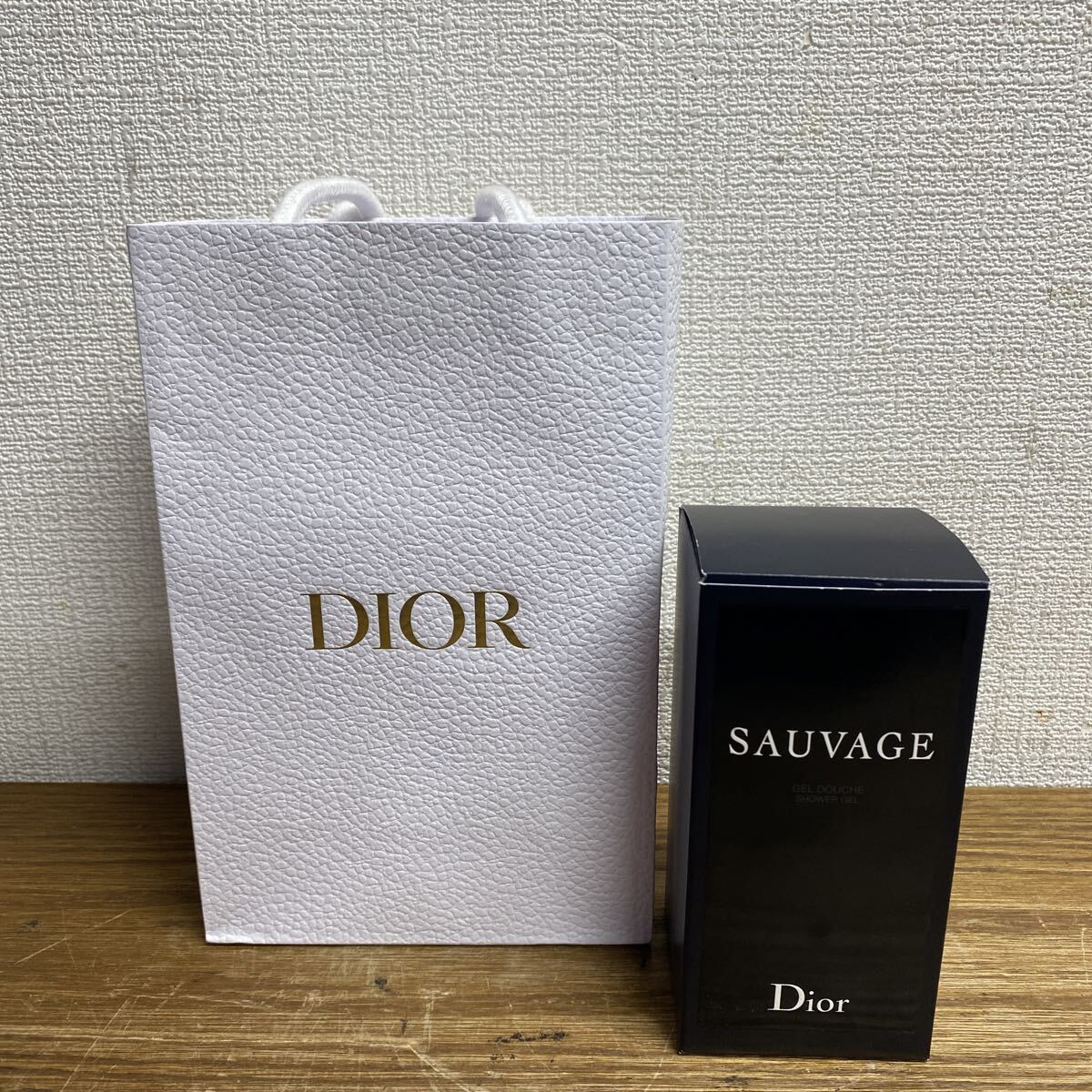 UTM443 【未使用★】Christian Dior SAUVAGE シャワージェル ボディシャンプー 250ml ディオール ソヴァージュ拍卖