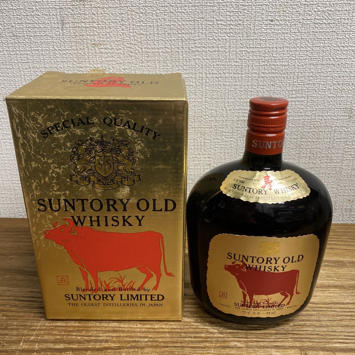 UTM446 【未開栓★】SUNTORY OLD WHISKY 干支ラベル 丑 サントリー オールド ウイスキー 特級 古酒 760ml拍卖