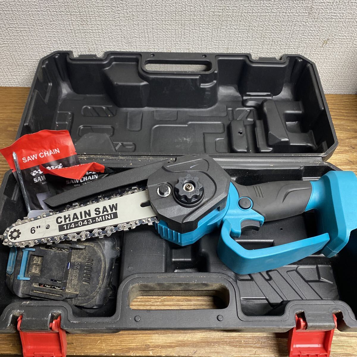 UTM462 DEIHONG ミニチェーンソー JP-CSDJ-3 充電式 電動工具 バッテリー付き 動作品拍卖