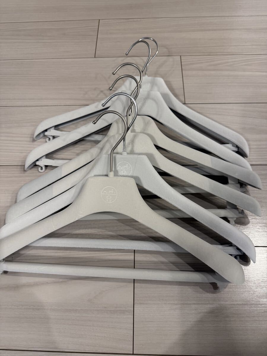 未使用品 HERMES 純正エルメス ハンガー 7本セット拍卖