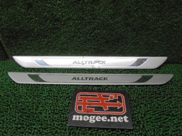 8EQ6192KG2 ) フォルクスワーゲン ゴルフ DBA-1KCAX 2012年 純正フロントスカッフプレート左右セット拍卖