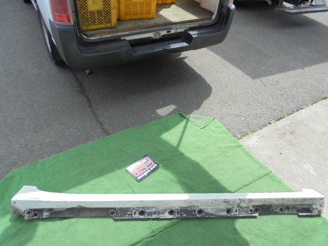 8EQ5232 2C3 ) トヨタ プリウス ZVW30 純正サイドステップ右拍卖
