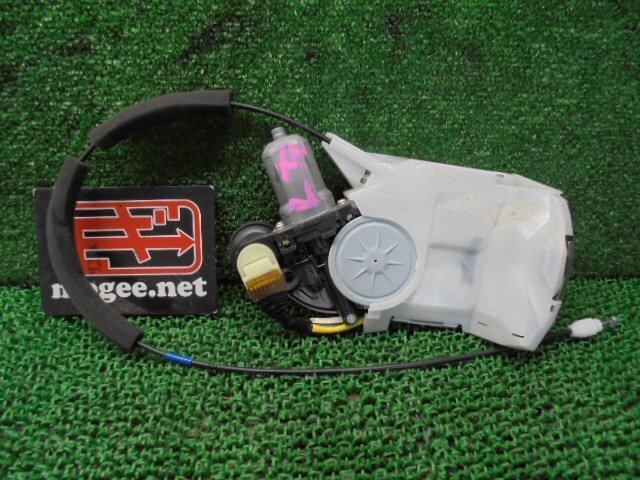 8EQ3577IB3 ) 日産 セレナ ハイウェイスターS-HYBRID HFC26 純正リア左ドアイージークローザーモーター 412320-10120拍卖