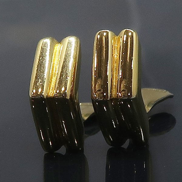 DKG★送料無料★ Monet モネ ゴールド カラー デザイン イヤリング 約 8mm×22mm モネイヤリング Monetイヤリング拍卖