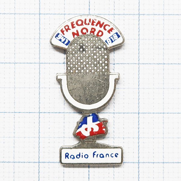 DKG P2885★ PINS ピンズ ピンバッチ ピンバッジ ピンバッヂ Radio France FREQUENCE NORD ラジオ フランス 北 周波数 マイク拍卖