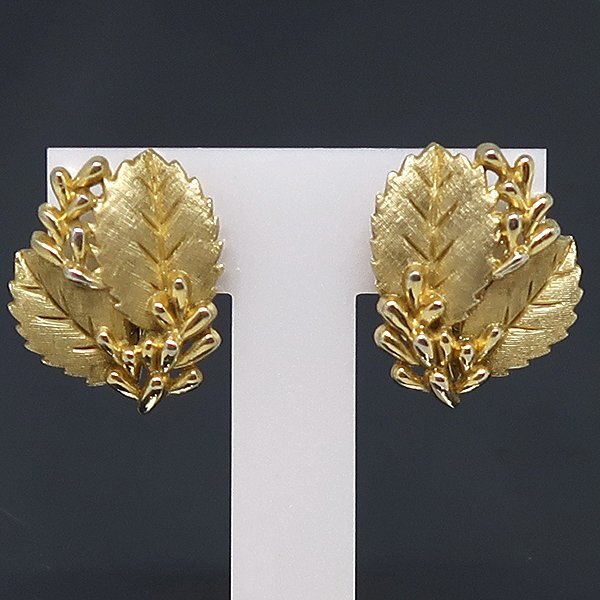 DKG★送料無料★ TRIFARI トリファリ ゴールド リーフ イヤリング 王冠付きtrifari トリファリイヤリング TRIFARIイヤリング拍卖