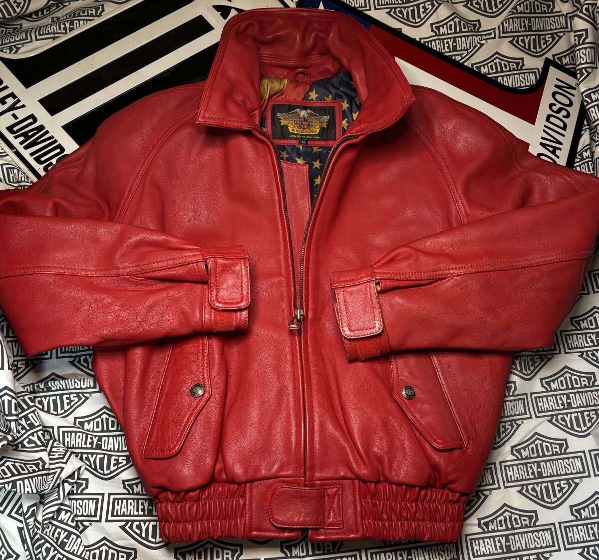 ★ ハーレーダビッドソン ★3Dロゴ エンブレム本革製ジャケット★限定レアモデル★着用数少ない美品★レッドカラー★拍卖