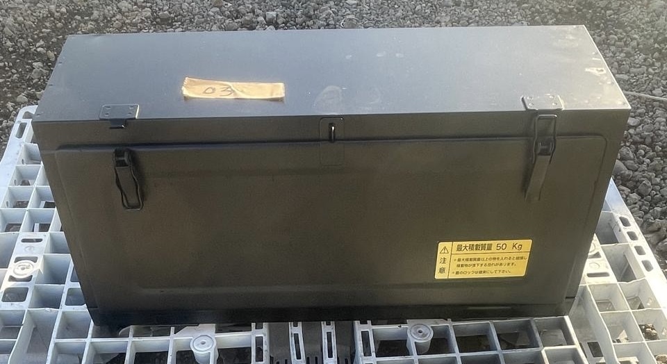 トラック道具箱 物入れ 工具箱 道具入れ タイヤ止め入れ トラック用品 外装 収納BOX 長方形03拍卖