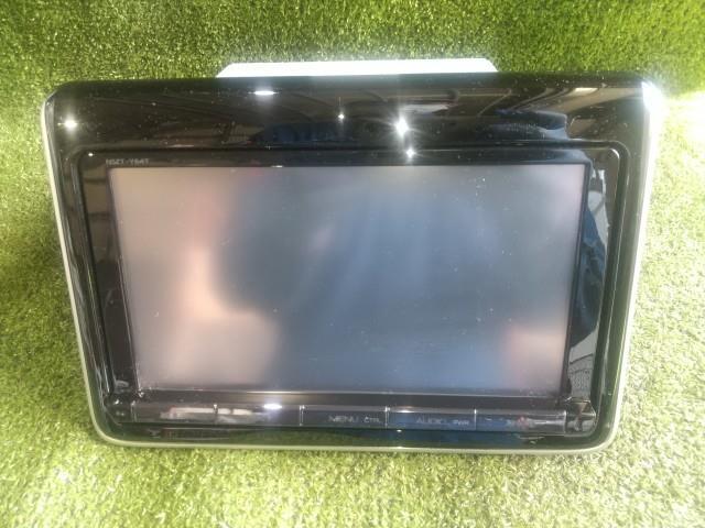 【ジャンク品】 セキュリティロック トヨタ純正ナビ 08545-00W11 NSZT-Y641 ZWR80 ヴォクシー フェイスパネル付拍卖