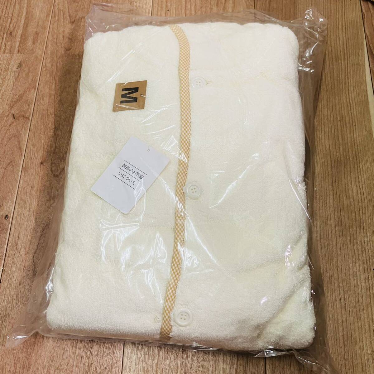 未使用 ナイトウェア パジャマ ルームウェア バスローブ ホワイト Mサイズ 紳士 婦人 メンズ レディース拍卖