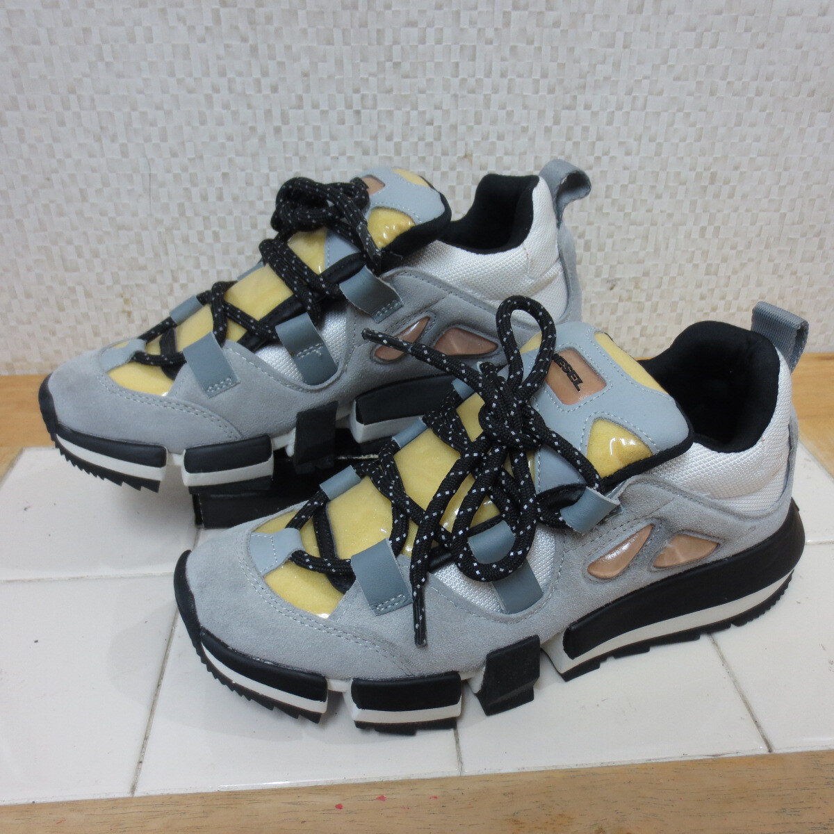 ディーゼル H-Padola SL Trainers 24㎝ グレー イエロー ハイブリッドスニーカー 佐川急便700円 I10/1拍卖