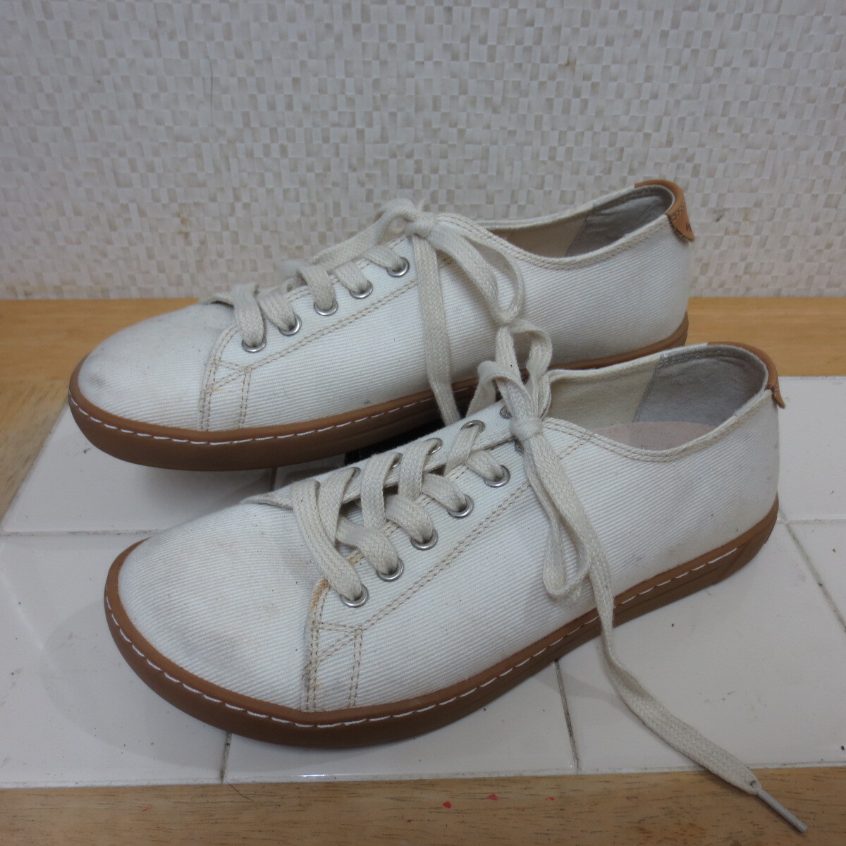 ビルケンシュトック アラン キャンバス ホワイト スニーカー 24㎝ BIRKENSTOCK ARRAN レタパ600円 I10/1拍卖
