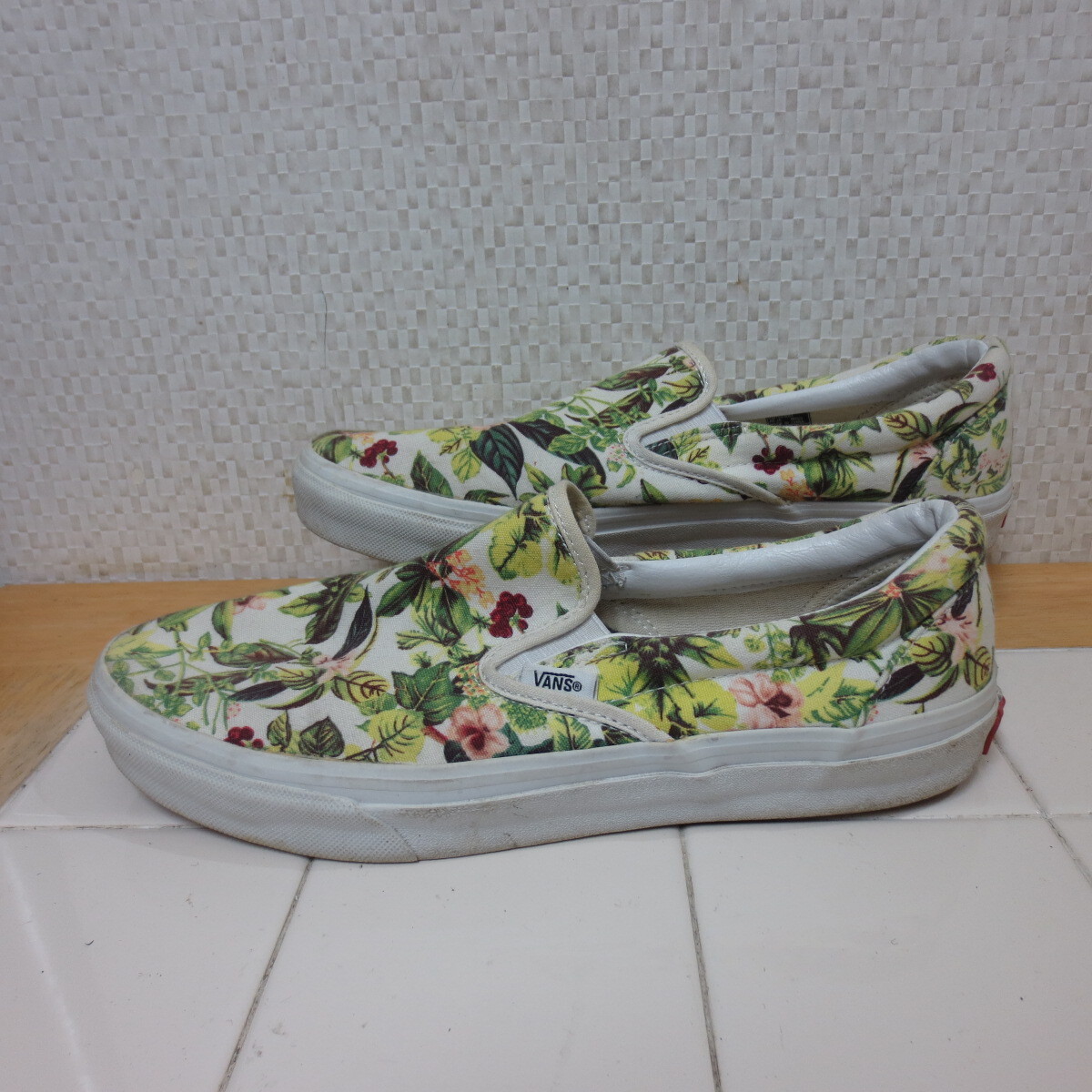 バンズ ボタニカル 白 28.5cm スリッポン VANS BOTA 佐川送料700円 K10/4拍卖