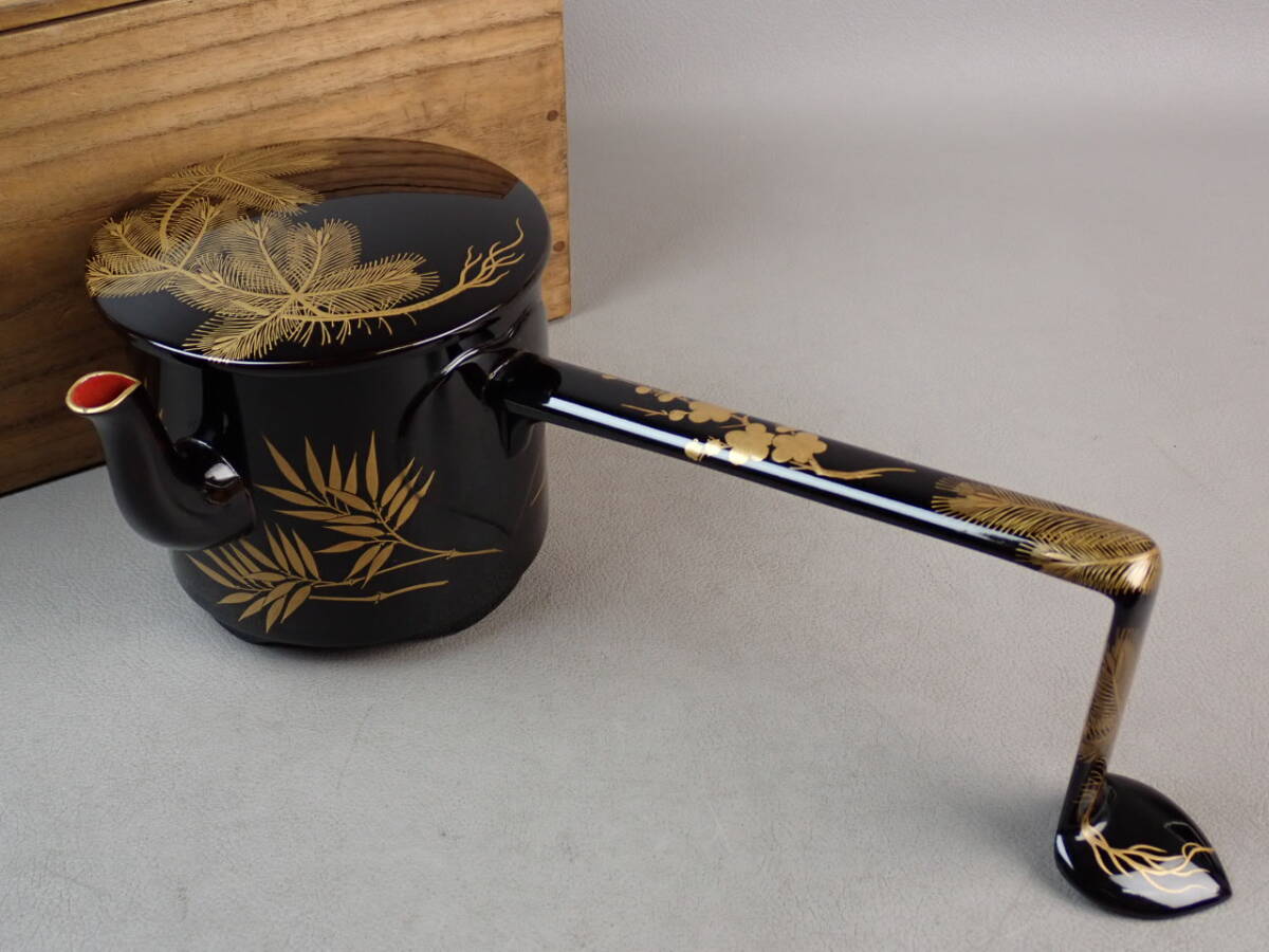 【骨董・茶道具】★古い 蒔絵★★松竹梅文手付酒次 銚子 酒注 gp040ab 酒器 和食器 仏教美術 大名道具 花入 花生 花道 華道拍卖