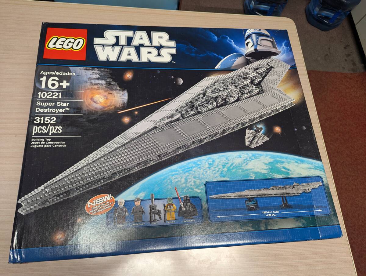 LEGO 10221 スーパースターデストロイヤー Super Star Destroyer レゴ 拍卖