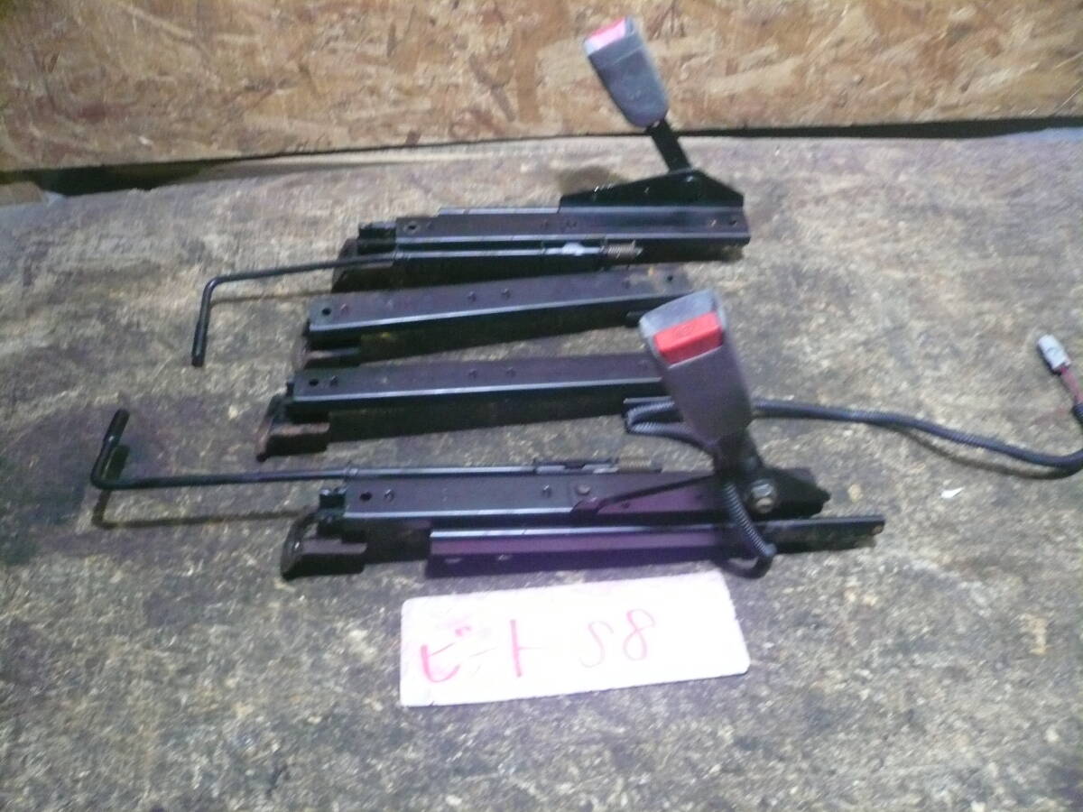 S8 本州送料1900円 ホンダ ビート PP1 シートレール 左右拍卖
