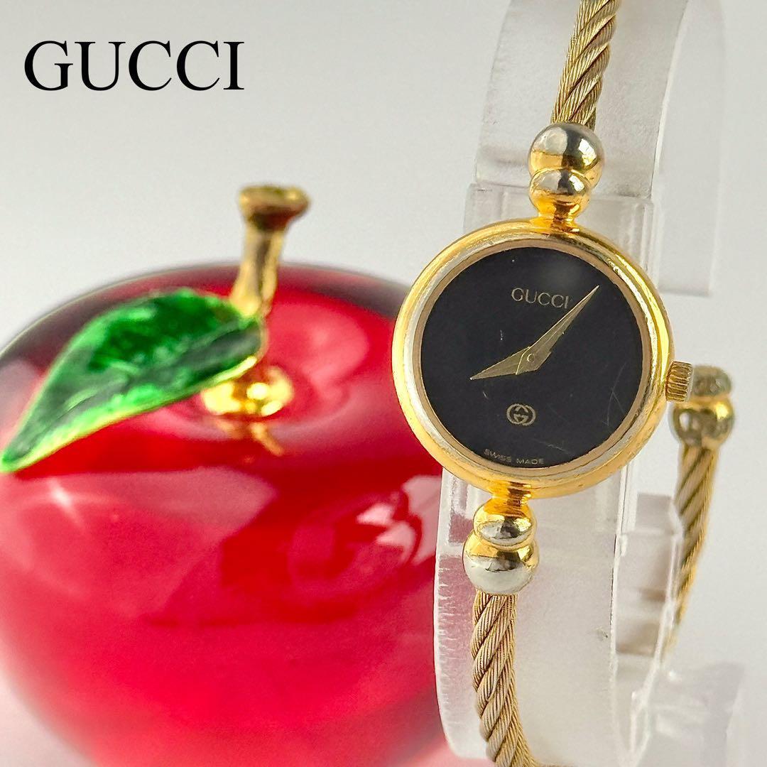 グッチ バングルタイプ ブラック文字盤 新品電池 レディース 腕時計 933拍卖