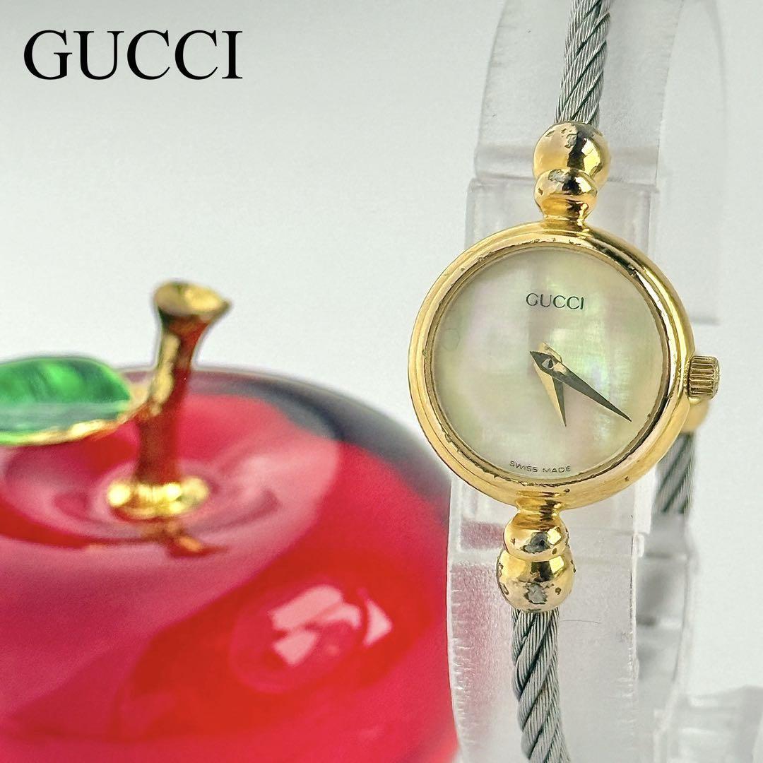 グッチ バングル ホワイトシェル文字盤 新品電池 レディース 腕時計 919拍卖