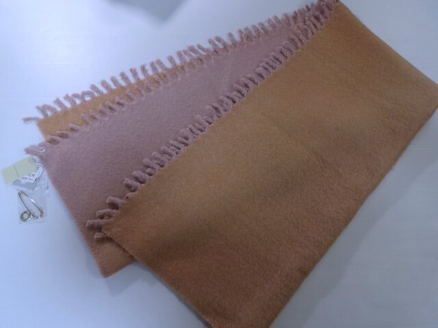 新品 未使用 アンテプリマ ANTEPRIMA コーラル・シクラメン ピンクのグラディーションストール 手洗い可能 マフラー HAND WASH 暖か拍卖