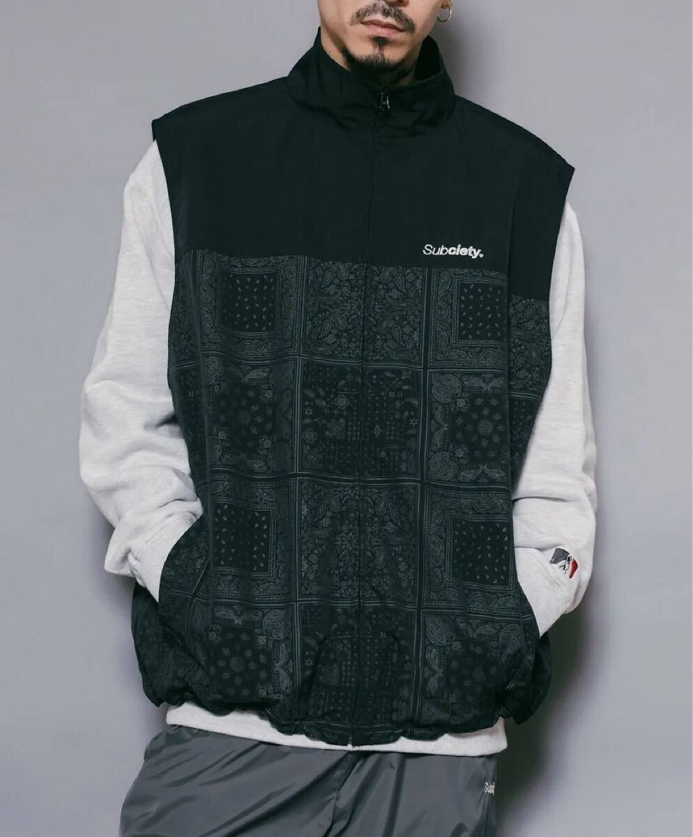 新品 Subciety STAND NECK VEST サブサエティ バンダナ柄 ナイロン ベスト 黒 M 定価9900拍卖