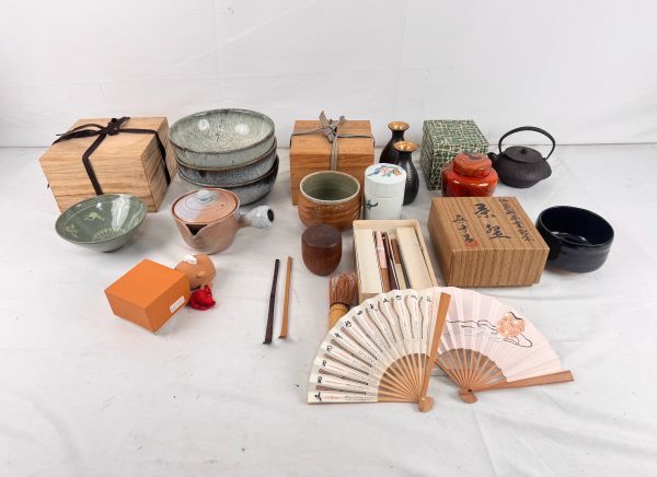 お茶道具 茶碗 扇子 鉄瓶 桐箱 茶杓 他 作家物 まとめ 大量 現状品 S32929052拍卖