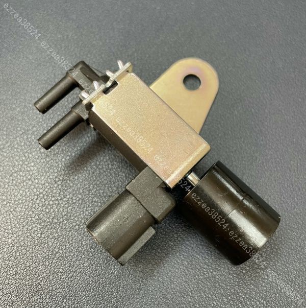 【送料無料】ソレノイド バルブ ISCV アイドル スピード コントロール バルブ アルトワークス カプチーノ セルボ モード F6A 汎用 スズキ 2拍卖