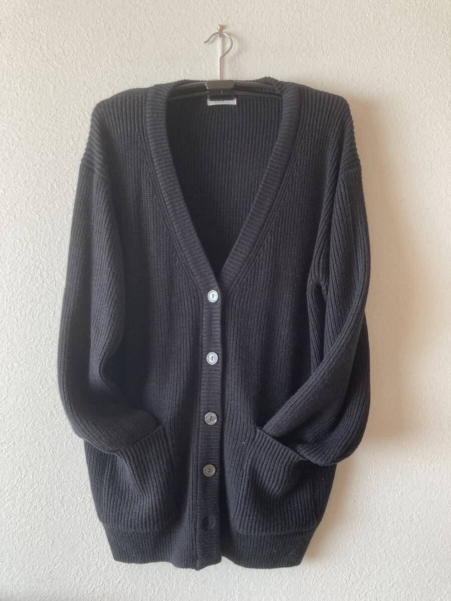 【美品】earth music&ecology カーディガン 「アンチピリング 畦Vネック」 ポケット 黒 ブラック ほぼ未使用 訳あり拍卖